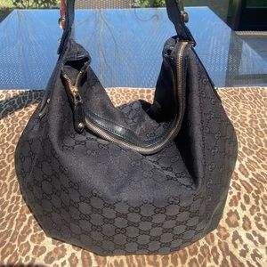 Gucci Pelham Shoulder Bag